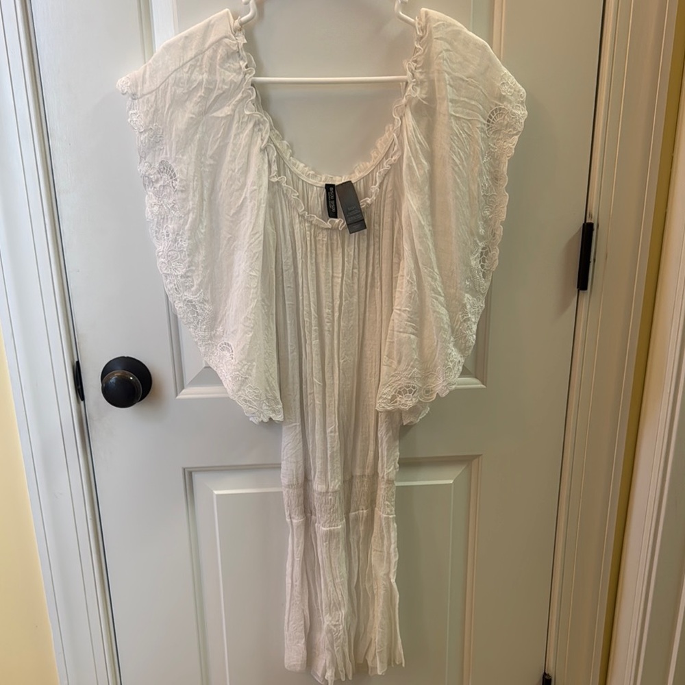 Bisou bisou  White Lace Overlay Dress